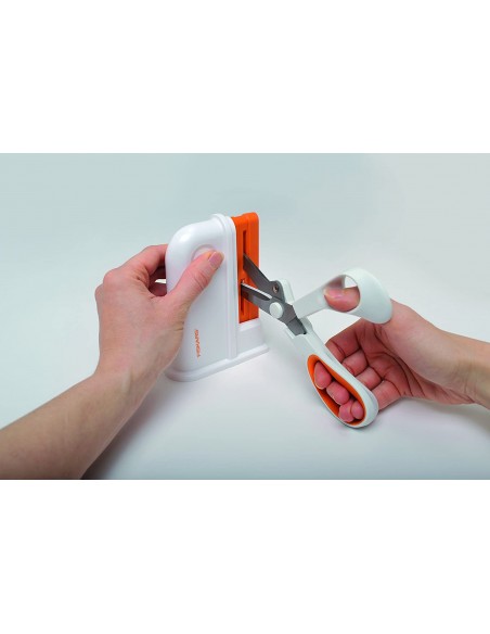 AFILADOR DE TIJERAS UNIVERSAL