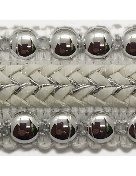 GALÓN CUERO CON TACHAS