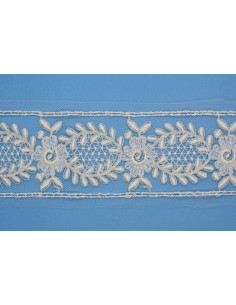 ENTREDOS DE TUL BORDADO MARFIL