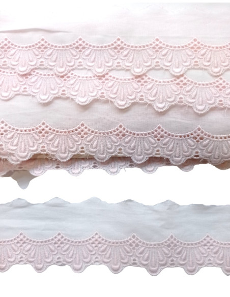 TIRA BORDADA BLANCA TERMINACIÓN ONDULADA ROSA