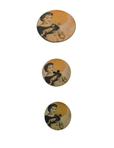 BOTON VINTAGE MUJER SONRIENTE