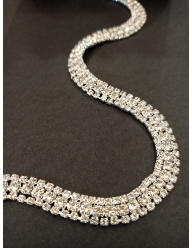 TIRA DE 3 FILAS DE STRASS ENGARZADO