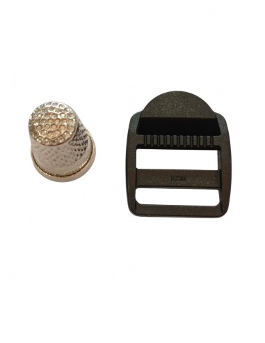Regulador negro para bolso o mochila