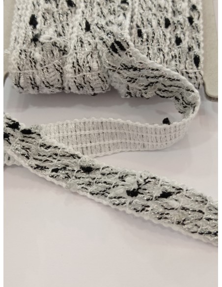 Galón chanel fantasía blanco con tonos negros