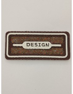 aplicación DESIGN blanco y...