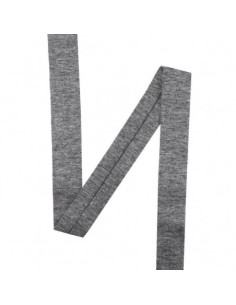 Cinta gris oscuro al bies...