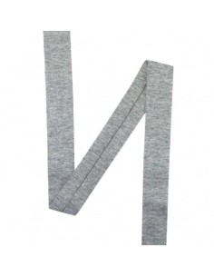 Cinta gris al bies de punto...