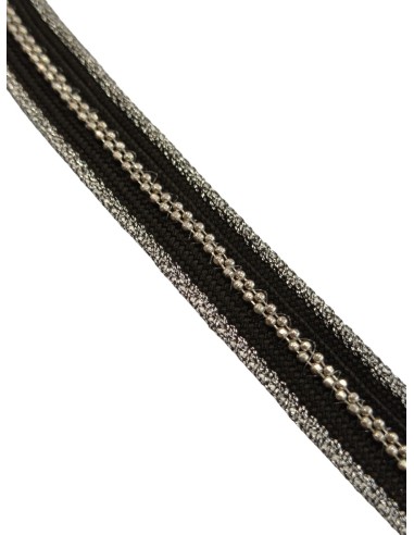 Pasamanería negra con brillos...