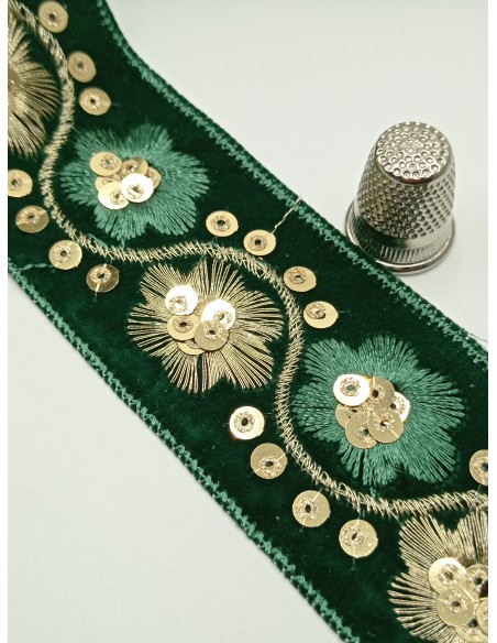 Galón terciopelo bordado 40mm