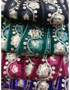 Galón terciopelo bordado 40mm