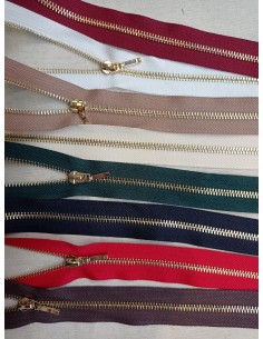 Cremallera con separador...
