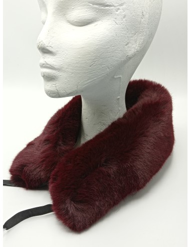 Cuello burdeos pelo ecológico premium...