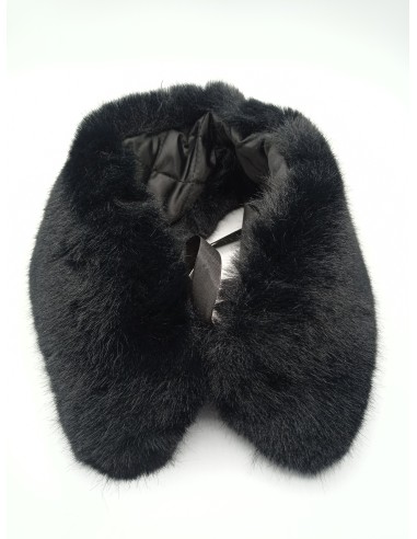 Cuello negro pelo ecológico premium...