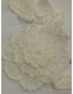 Aplique de lana blanca en... 2